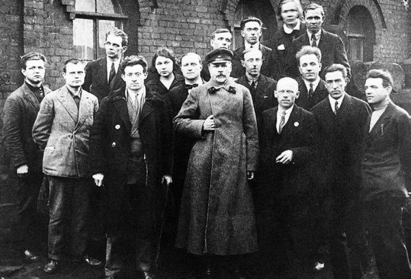 Иллюстрация к книге — Средний танк Т-28 [i_006.jpg]