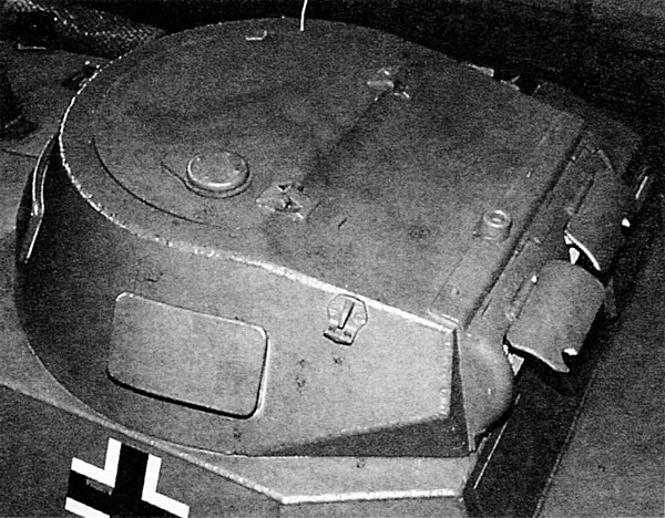 Иллюстрация к книге — Лёгкий танк Panzer I [i_023.jpg]