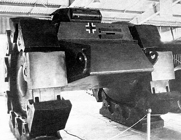 Иллюстрация к книге — Лёгкий танк Panzer I [i_080.jpg]