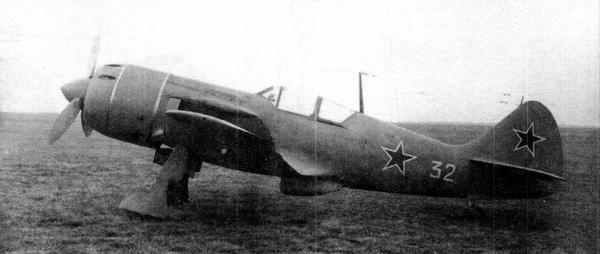 Иллюстрация к книге — Истребитель Ла-9 [i_041.jpg]