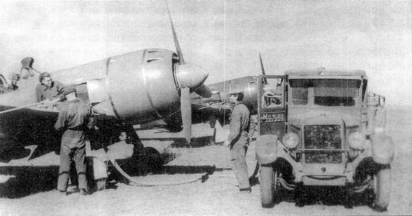 Иллюстрация к книге — Истребитель Ла-9 [i_061.jpg]