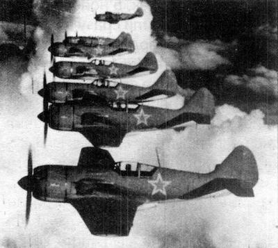 Иллюстрация к книге — Истребитель Ла-9 [i_073.jpg]