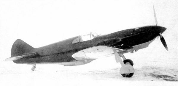 Иллюстрация к книге — Истребитель ЛаГГ-3 [i_013.jpg]