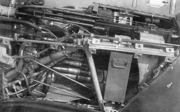 Иллюстрация к книге — Истребитель ЛаГГ-3 [i_035.jpg]