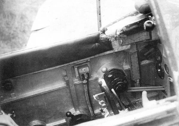 Иллюстрация к книге — Истребитель ЛаГГ-3 [i_052.jpg]