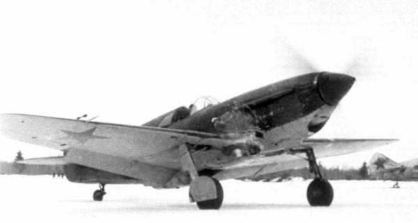 Иллюстрация к книге — Истребитель ЛаГГ-3 [i_056.jpg]