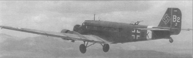 Иллюстрация к книге — Транспортный самолет Юнкерс Ju 52/3m [pic_18.jpg]