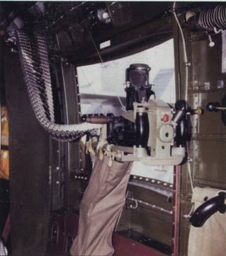 Иллюстрация к книге — Бомбардировщик В-25 «Митчелл» [pic_68.jpg]