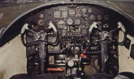 Иллюстрация к книге — Бомбардировщик В-25 «Митчелл» [pic_71.jpg]