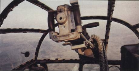 Иллюстрация к книге — Бомбардировщик В-25 «Митчелл» [pic_73.jpg]