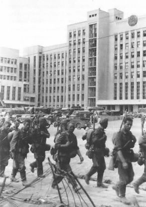 Иллюстрация к книге — 1-я Русская бригада СС "Дружина" [p0097.jpg]