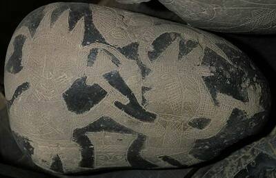 Иллюстрация к книге — Камни Ики. Послание невозможной цивилизации [i_085.jpg]