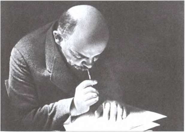 Иллюстрация к книге — Кому мы обязаны "Афганом" [i_003.jpg]