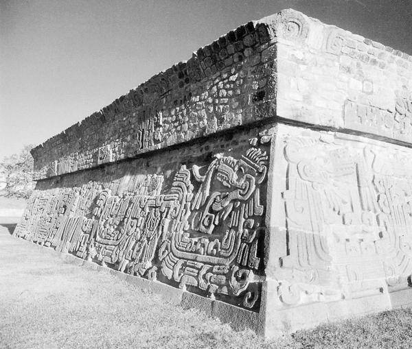 Иллюстрация к книге — Древняя Америка: полет во времени и пространстве. Мезоамерика [i_112.jpg]