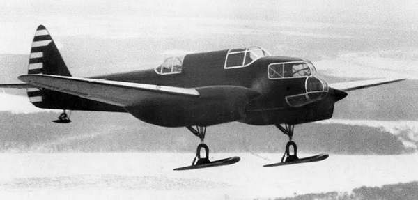 Иллюстрация к книге — Як-2/Як-4 и другие ближние бомбардировщики Яковлева [i_002.jpg]