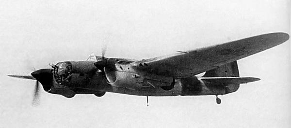 Иллюстрация к книге — Як-2/Як-4 и другие ближние бомбардировщики Яковлева [i_034.jpg]