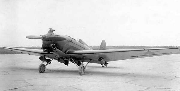 Иллюстрация к книге — Як-2/Як-4 и другие ближние бомбардировщики Яковлева [i_147.jpg]