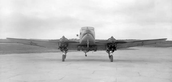 Иллюстрация к книге — Як-2/Як-4 и другие ближние бомбардировщики Яковлева [i_150.jpg]