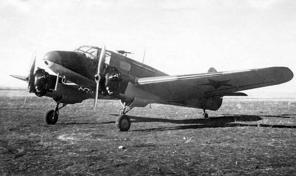 Иллюстрация к книге — Як-2/Як-4 и другие ближние бомбардировщики Яковлева [i_153.jpg]