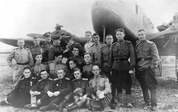 Иллюстрация к книге — Як-2/Як-4 и другие ближние бомбардировщики Яковлева [i_158.jpg]