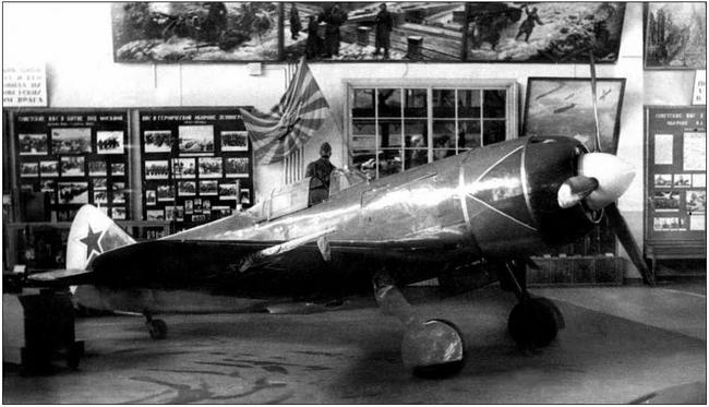 Иллюстрация к книге — Ла-7, Ла-9, Ла-11. Последние поршневые истребители СССР [i_027.jpg]