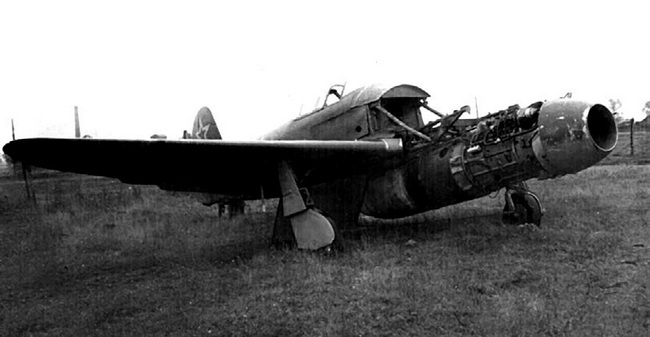 Иллюстрация к книге — Реактивные первенцы СССР - МиГ-9, Як-15, Су-9, Ла-150, Ту-12, Ил-22 [i_023.jpg]