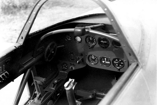 Иллюстрация к книге — Реактивные первенцы СССР - МиГ-9, Як-15, Су-9, Ла-150, Ту-12, Ил-22 [i_029.jpg]