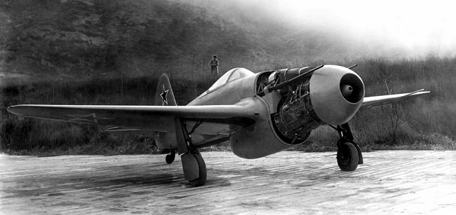 Иллюстрация к книге — Реактивные первенцы СССР - МиГ-9, Як-15, Су-9, Ла-150, Ту-12, Ил-22 [i_037.jpg]