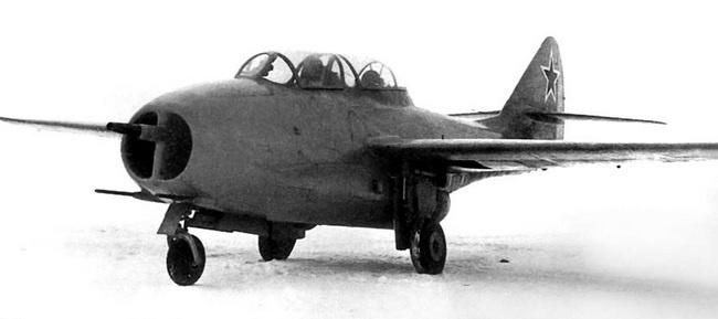 Иллюстрация к книге — Реактивные первенцы СССР - МиГ-9, Як-15, Су-9, Ла-150, Ту-12, Ил-22 [i_058.jpg]