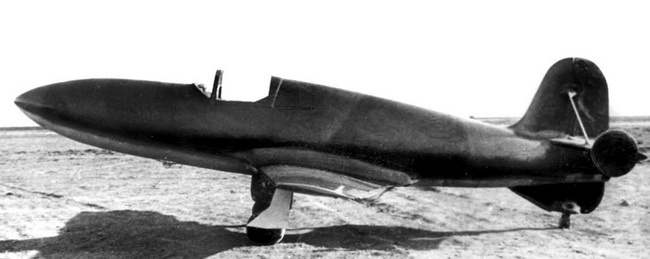 Иллюстрация к книге — Реактивные первенцы СССР - МиГ-9, Як-15, Су-9, Ла-150, Ту-12, Ил-22 [i_115.jpg]