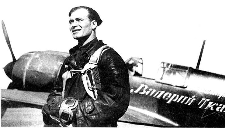 Иллюстрация к книге — Истребитель Ла-5. Сломавший хребет Люфтваффе [i_043.jpg]