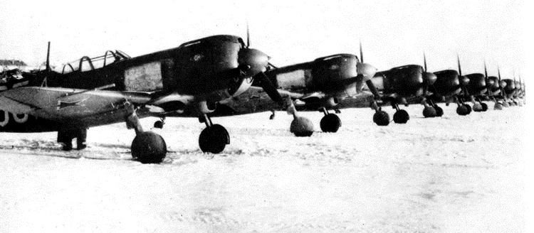 Иллюстрация к книге — Истребитель Ла-5. Сломавший хребет Люфтваффе [i_069.jpg]