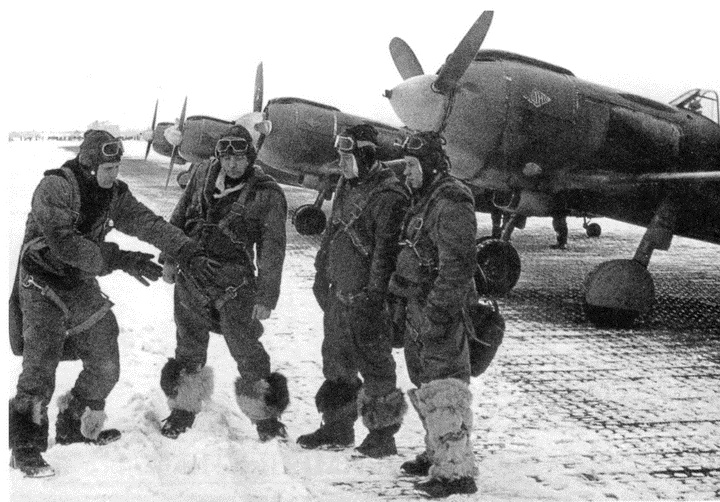 Иллюстрация к книге — Истребитель Ла-5. Сломавший хребет Люфтваффе [i_077.jpg]