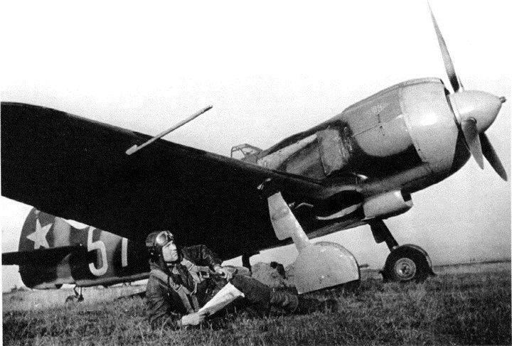 Иллюстрация к книге — Истребитель Ла-5. Сломавший хребет Люфтваффе [i_094.jpg]