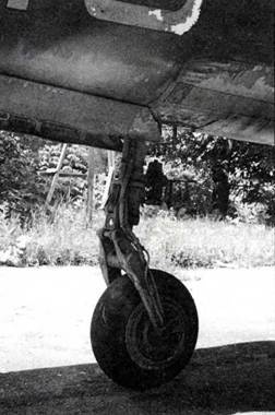 Иллюстрация к книге — Истребитель МиГ-21 Рождение легенды [pic_78.jpg]