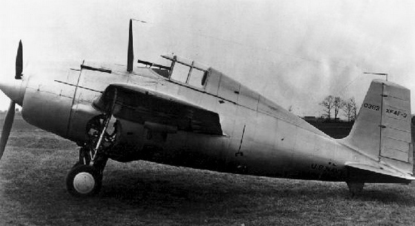 Иллюстрация к книге — Палубный истребитель Грумман F4F «Уайлдкэт» [i_013.jpg]