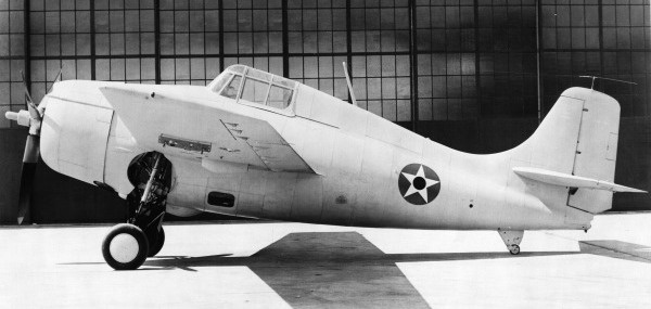 Иллюстрация к книге — Палубный истребитель Грумман F4F «Уайлдкэт» [i_023.jpg]