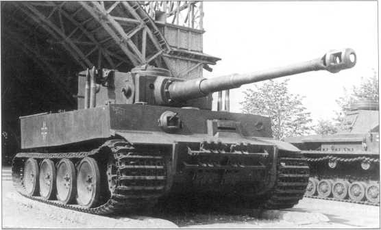 Иллюстрация к книге — Тяжелый танк «Тигр I» [i_002.jpg]