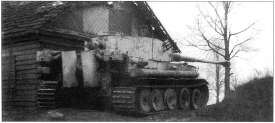 Иллюстрация к книге — Тяжелый танк «Тигр I» [i_114.jpg]