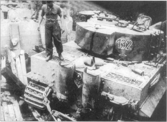 Иллюстрация к книге — Тяжелый танк «Тигр I» [i_152.jpg]