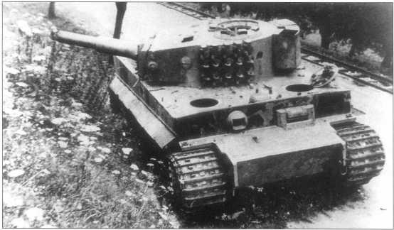 Иллюстрация к книге — Тяжелый танк «Тигр I» [i_221.jpg]