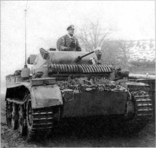 Иллюстрация к книге — Маленькие "Тигры". Для разведки и связи [i_035.jpg]