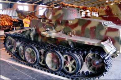 Иллюстрация к книге — Маленькие "Тигры". Для разведки и связи [i_098.jpg]