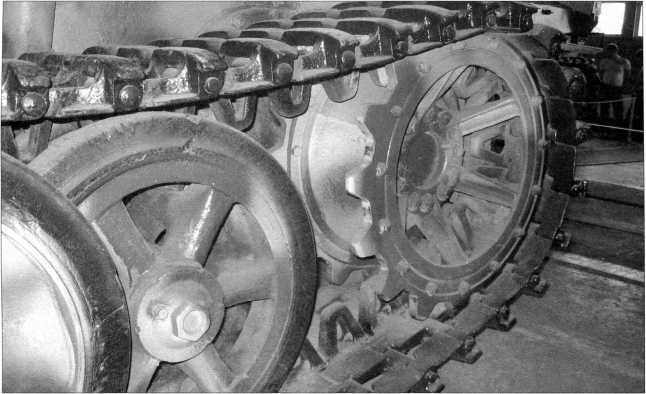 Иллюстрация к книге — Маленькие "Тигры". Для разведки и связи [i_133.jpg]