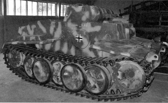 Иллюстрация к книге — Маленькие "Тигры". Для разведки и связи [i_159.jpg]