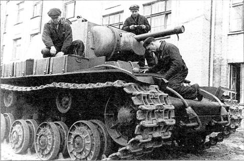 Иллюстрация к книге — "Танки, вперед". Курьезы танковой войны в битве за Ленинград 1941-1944 гг. [i_006.jpg]