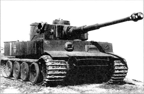 Иллюстрация к книге — "Танки, вперед". Курьезы танковой войны в битве за Ленинград 1941-1944 гг. [i_027.jpg]