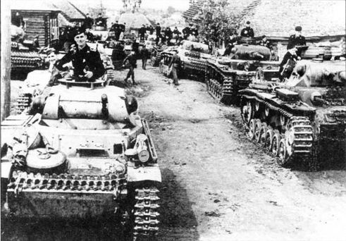 Иллюстрация к книге — Гибель фронтов [i_015.jpg]