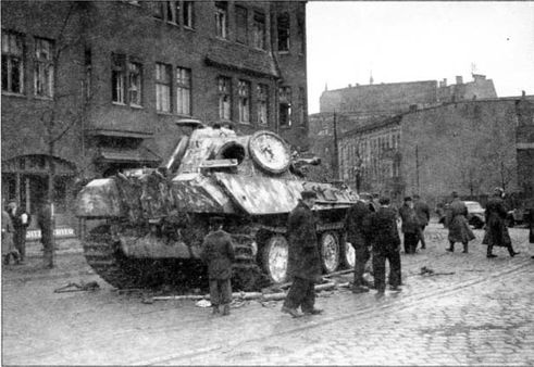 Иллюстрация к книге — Гибель фронтов [i_021.jpg]