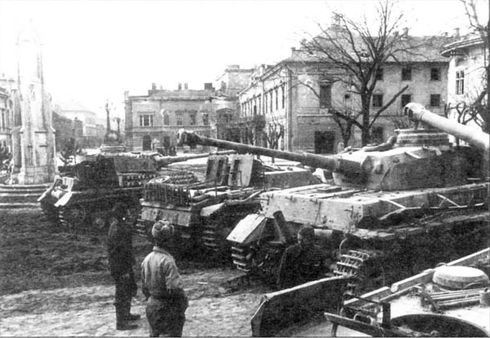 Иллюстрация к книге — Гибель фронтов [i_026.jpg]